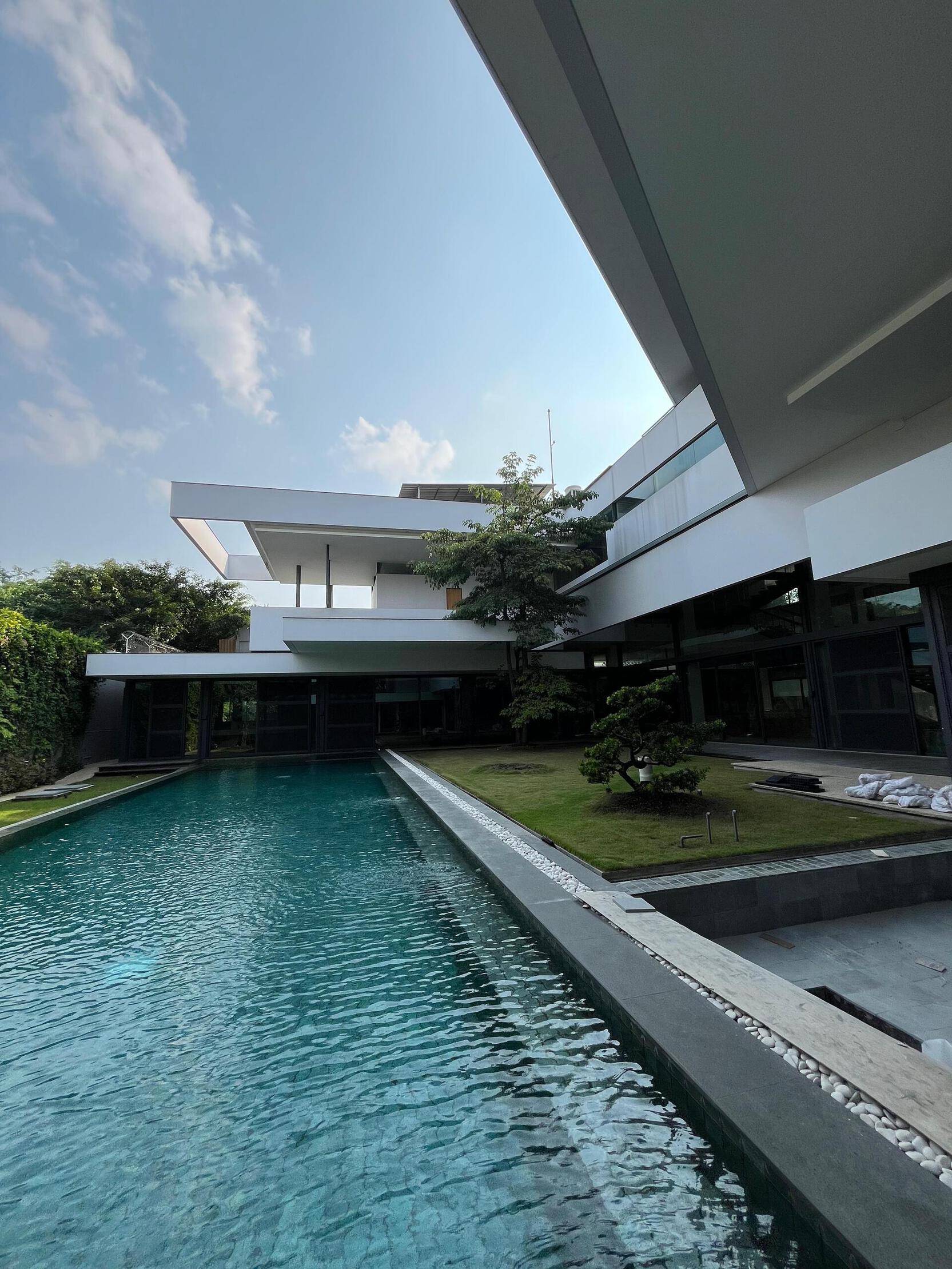 Rumah Mewah Owner Van Hollano Pekanbaru