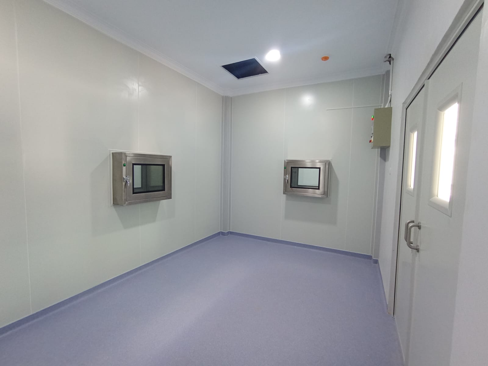 PEKERJAAN RUANG CYTOTOXIC HVAC DAN PARTISI SANWICH PANEL RSUD BENGKALIS